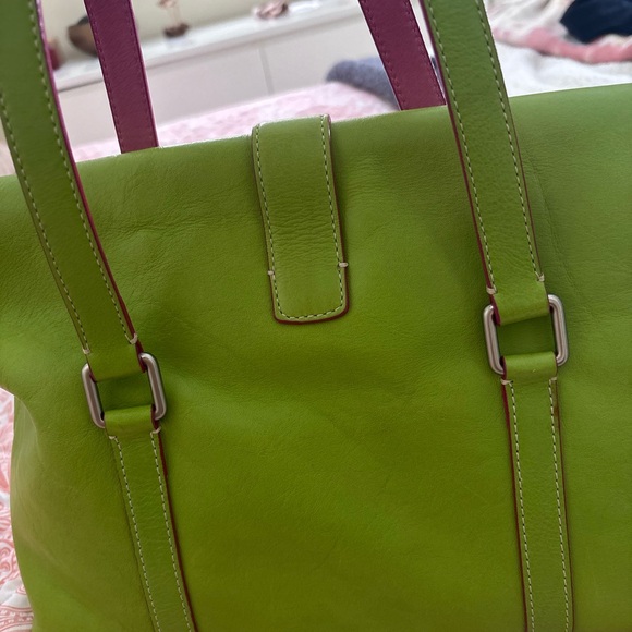 Dooney & Bourke Green Leather Shoulder Bag with Heart Buckle - Picture 9 of 12